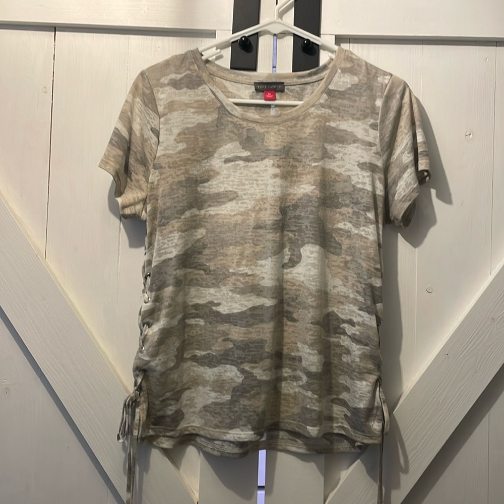 Vince Camuto camo top